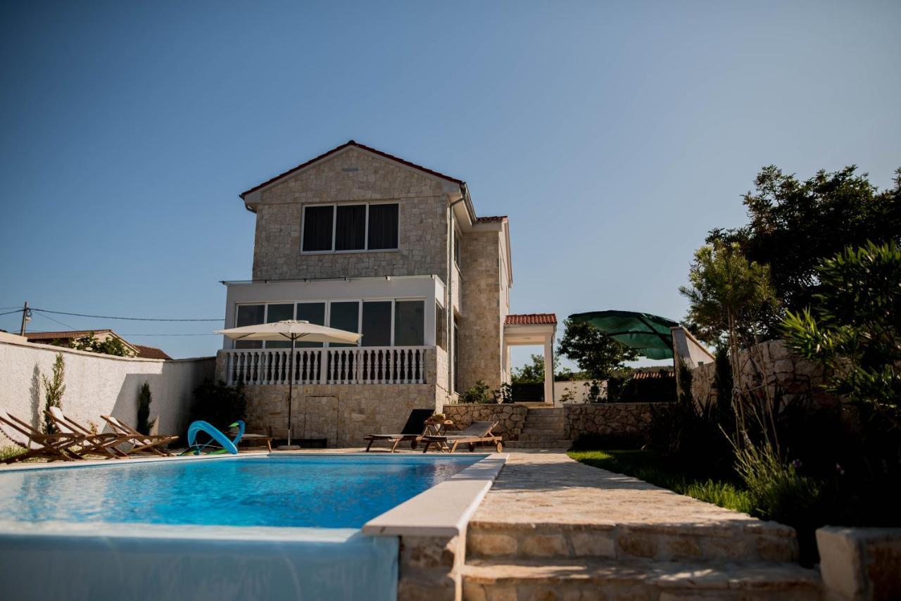 Вилла La Familia, Zadar, Виньерац Экстерьер фото